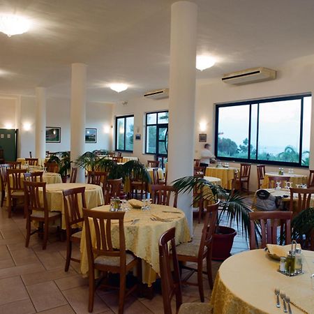 קאפו ואטיצ'אנו Villaggio Pineta Petto Bianco מראה חיצוני תמונה
