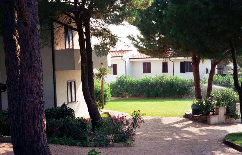קאפו ואטיצ'אנו Villaggio Pineta Petto Bianco מראה חיצוני תמונה
