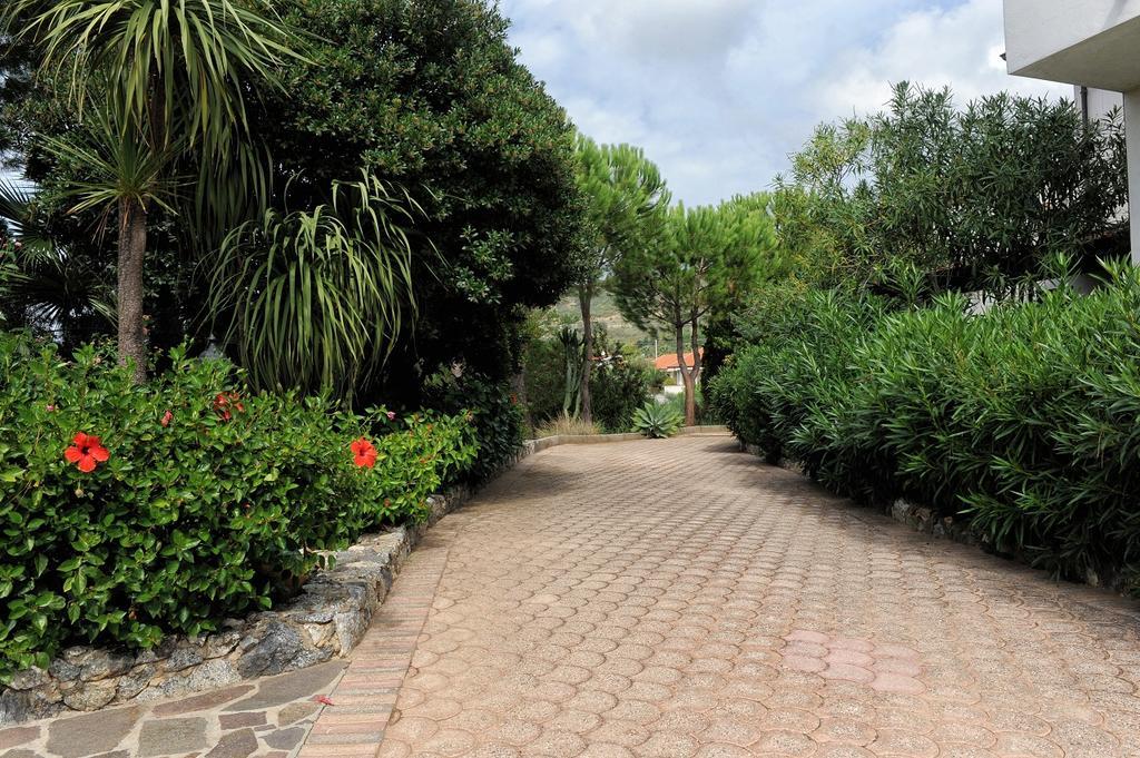 קאפו ואטיצ'אנו Villaggio Pineta Petto Bianco מראה חיצוני תמונה