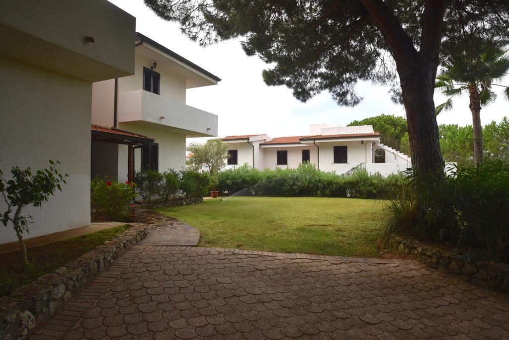 קאפו ואטיצ'אנו Villaggio Pineta Petto Bianco מראה חיצוני תמונה