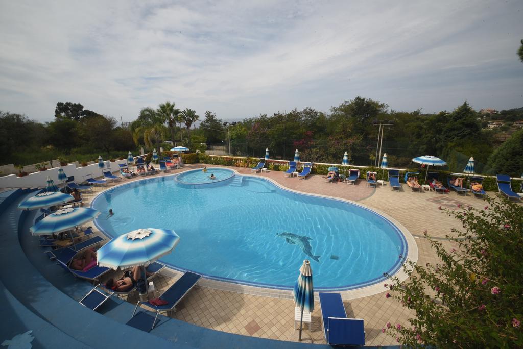 קאפו ואטיצ'אנו Villaggio Pineta Petto Bianco מראה חיצוני תמונה